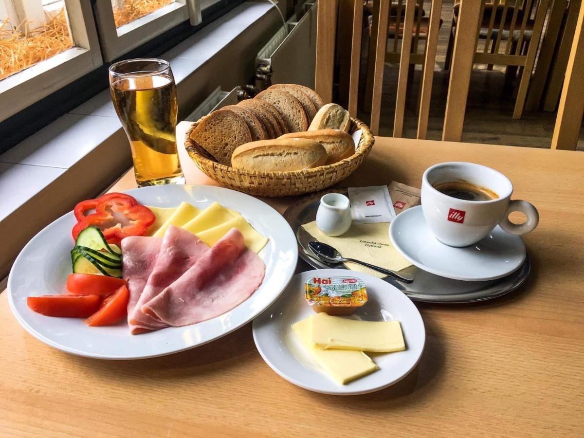 Hotel Dymnik Rumburk Eksteriør billede