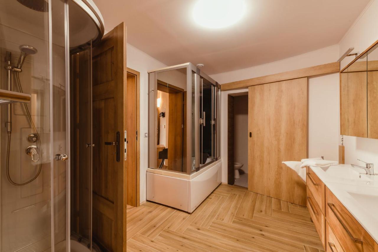 Hotel Dymnik Rumburk Eksteriør billede